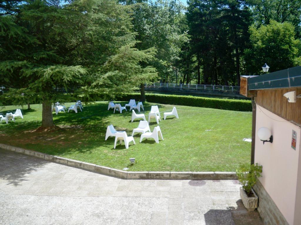 Hotel La Pardina Sabiñánigo 外观 照片