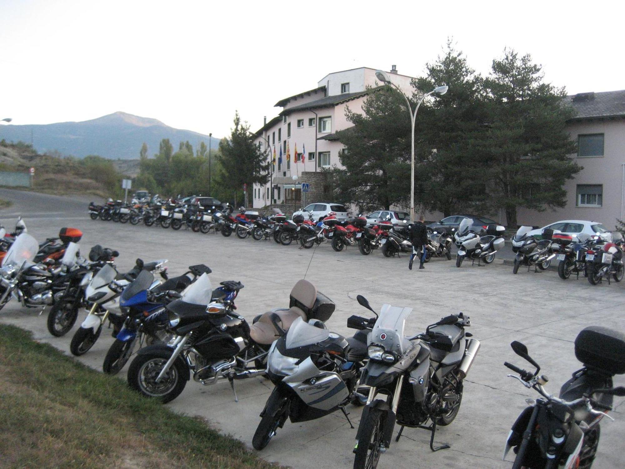 Hotel La Pardina Sabiñánigo 外观 照片