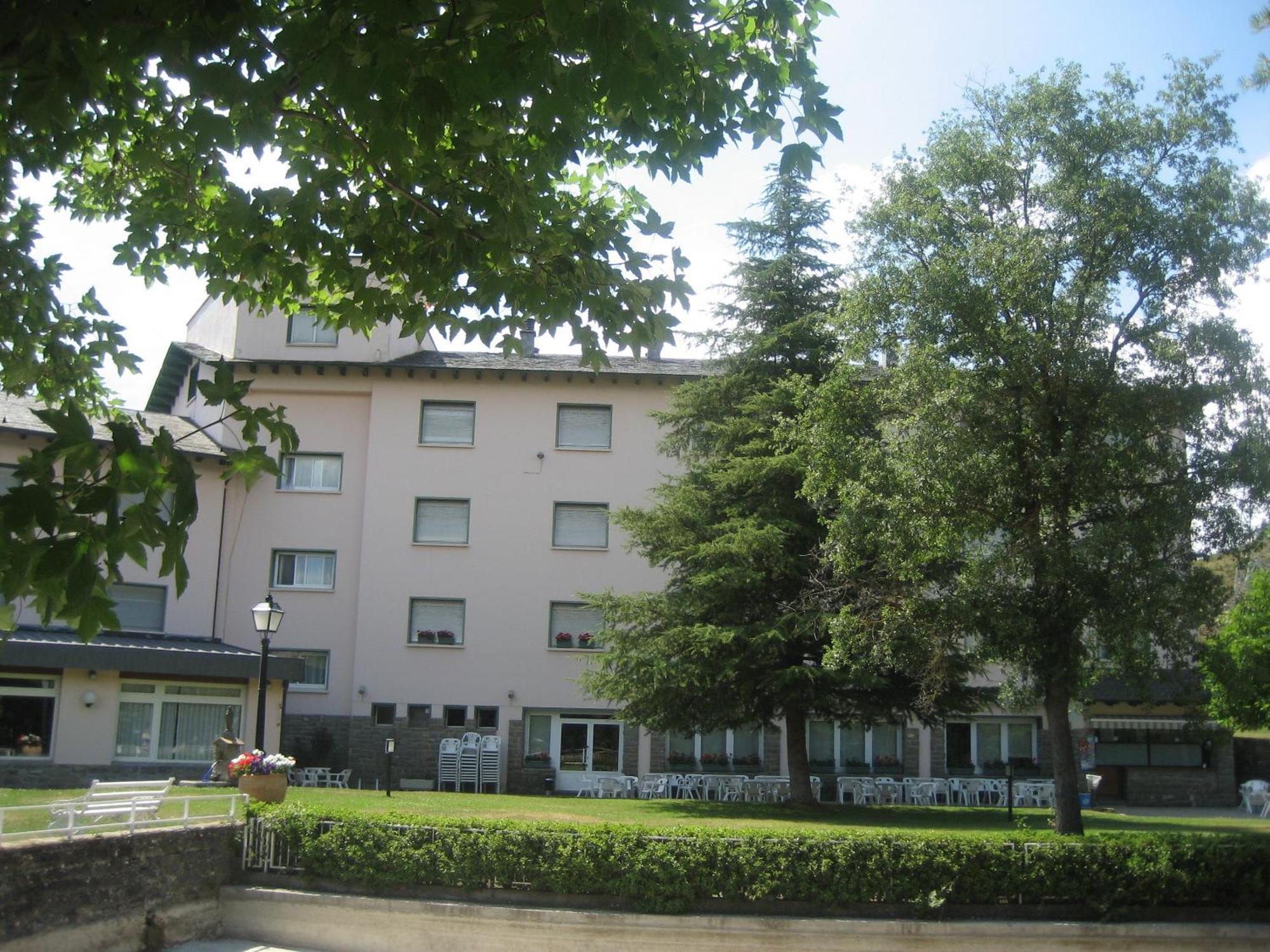 Hotel La Pardina Sabiñánigo 外观 照片
